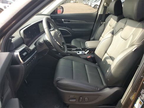 New 2025 Kia Telluride SX w/ SX Captain's Chair Package image 27