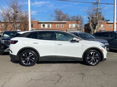 Certified 2021 Volkswagen ID.4 Pro w/ ID.4 Protection Package image 2