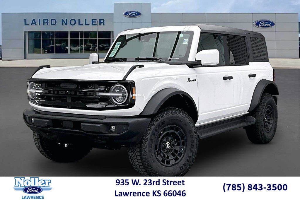 New 2026 Ford Bronco Outer Banks AWD/4WD image 1