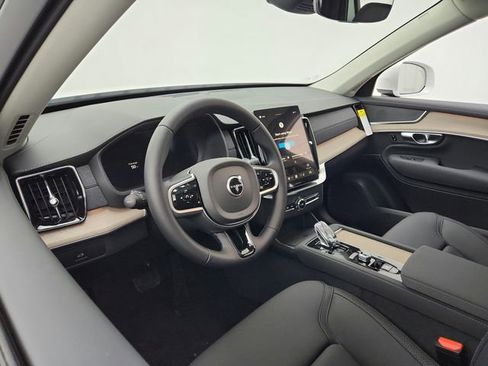 New 2026 Volvo XC90 B5 Plus w/ Protection Package image 16
