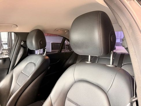 Used 2017 Mercedes-Benz C 300 Sport image 6