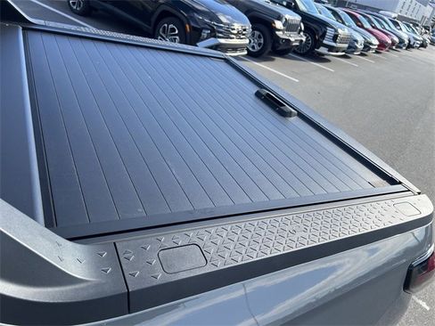 Certified 2025 Hyundai Santa Cruz SEL image 32