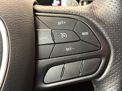 Used 2025 Dodge Durango GT AWD/4WD image 26