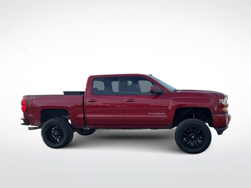 Used 2018 Chevrolet Silverado 1500 LT w/ All Star Edition image 2