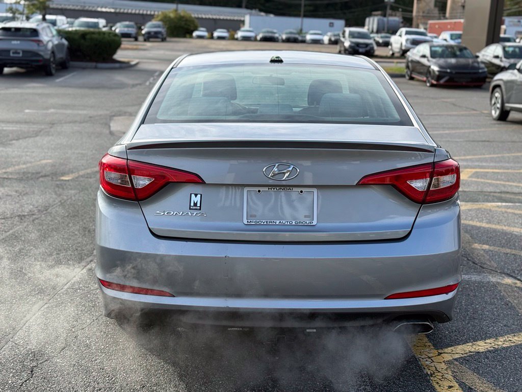 Used 2015 Hyundai Sonata SE FWD image 4