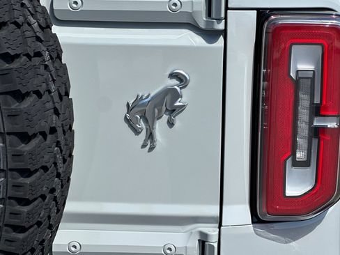 New 2026 Ford Bronco Outer Banks w/ Sasquatch Package AWD/4WD image 27