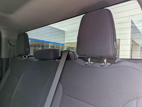 Used 2025 Chevrolet Silverado 2500 LT w/ Convenience Package AWD/4WD image 28