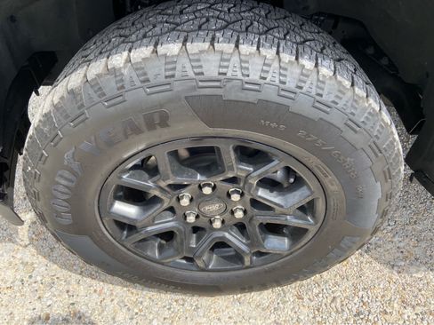 Used 2025 Ford F150 Lariat AWD/4WD image 10