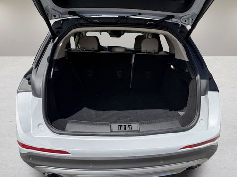 Used 2025 Lincoln Corsair AWD w/ Equipment Group 101A image 15