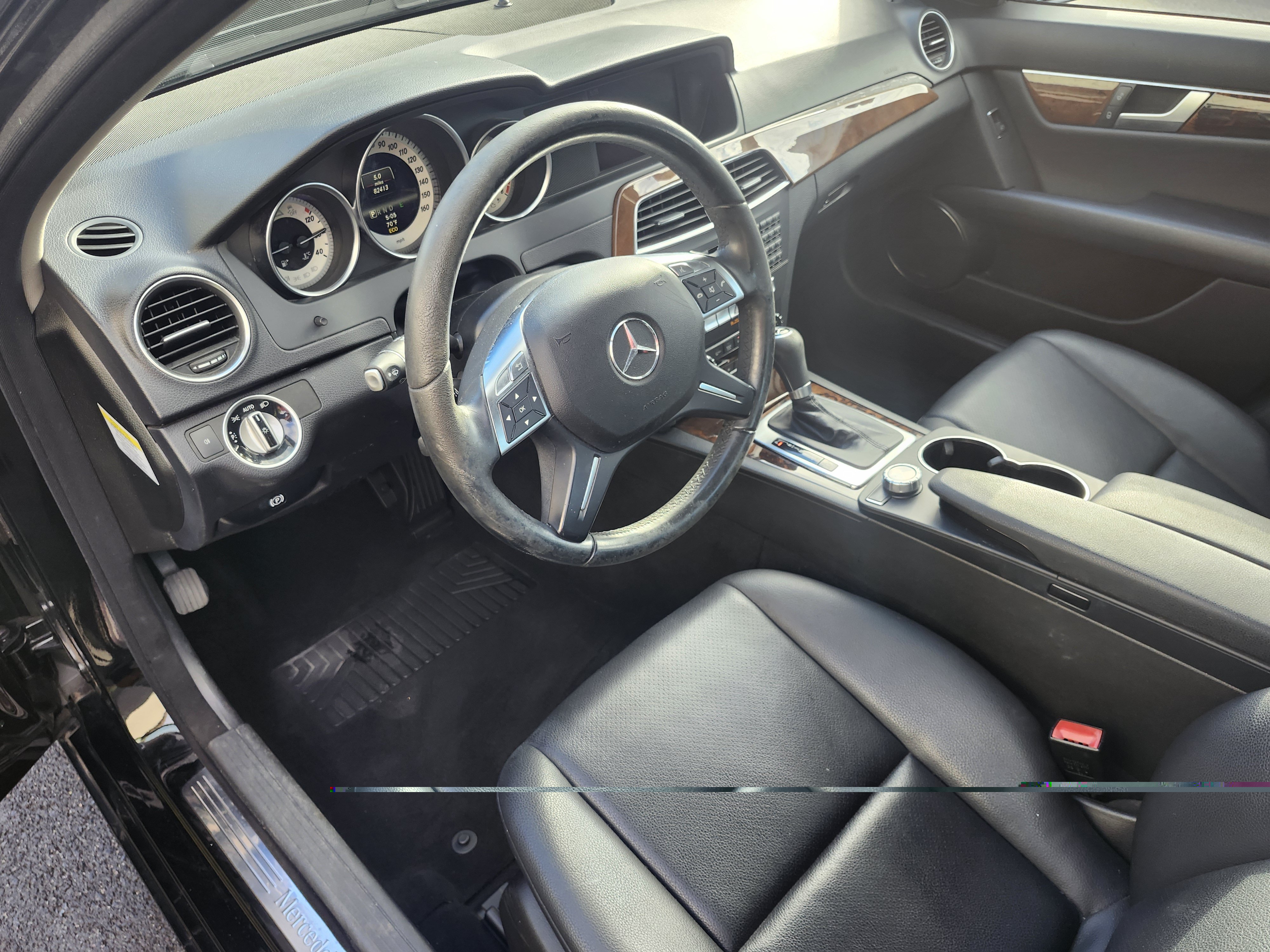 Used 2013 Mercedes-Benz C 300 4MATIC Sedan image 4