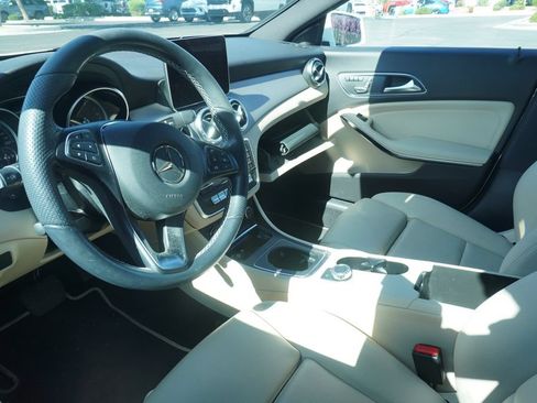 Used 2019 Mercedes-Benz CLA 250 image 10