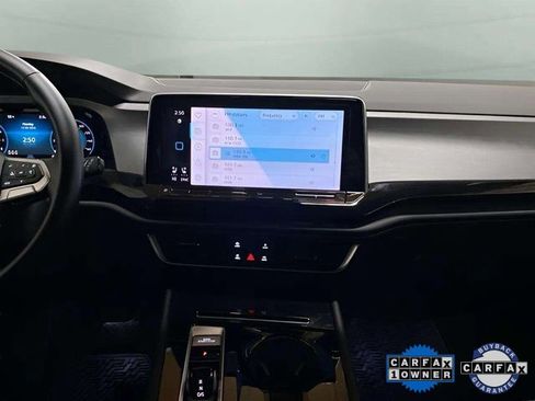 Used 2025 Volkswagen Atlas Cross Sport SE w/ Black Wheel Package image 13