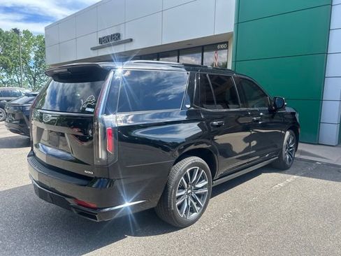Used 2021 Cadillac Escalade Sport w/ Driver Assist Tech Package AWD/4WD image 4