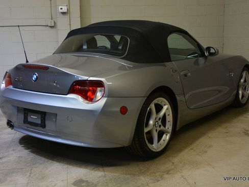 Used 2006 BMW Z4 3.0si image 8