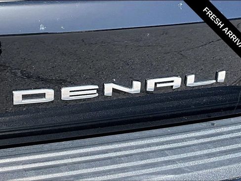 Used 2024 GMC Yukon Denali AWD/4WD image 23