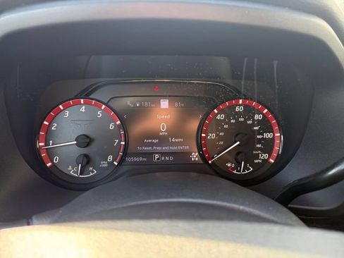 Used 2020 Nissan Titan PRO-4X w/ Pro-4x Convenience Package AWD/4WD image 9