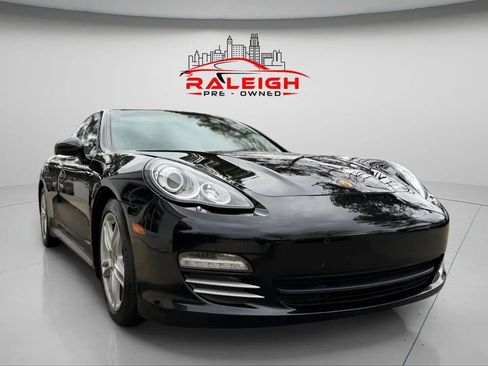 Used 2011 Porsche Panamera 4 image 4