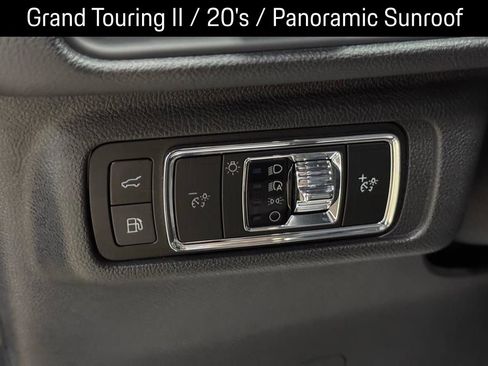 Used 2024 Lincoln Corsair Grand Touring w/ Equipment Group 301A image 17