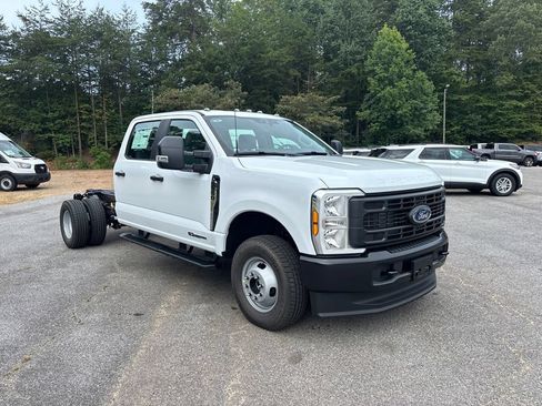 New 2026 Ford F350 XL AWD/4WD image 3