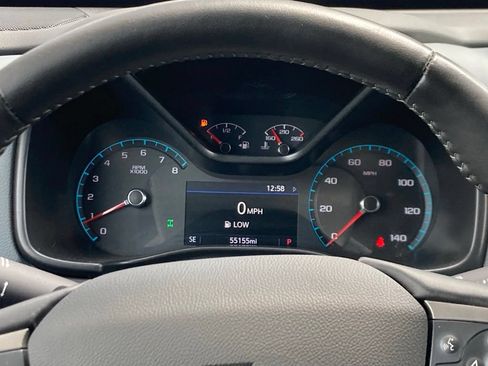 Used 2021 Chevrolet Colorado Z71 AWD/4WD image 9