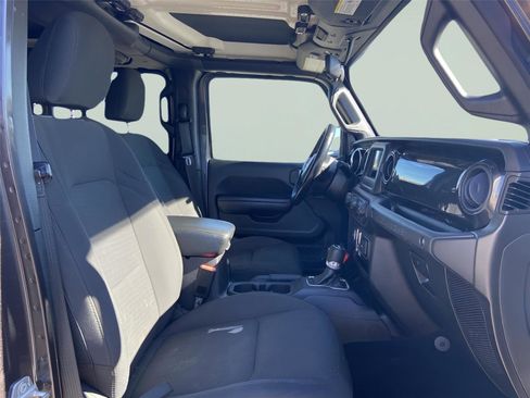 Used 2021 Jeep Wrangler Unlimited Sport image 21