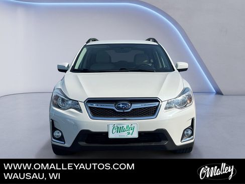Used 2017 Subaru Crosstrek 2.0i Premium AWD/4WD image 8