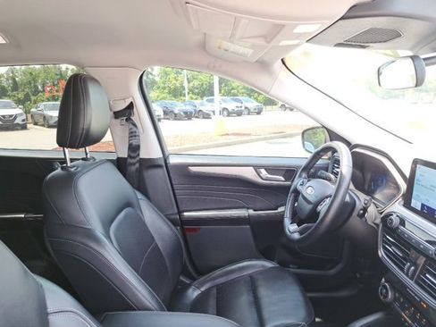 Used 2021 Ford Escape SEL w/ Technology Package AWD/4WD image 5