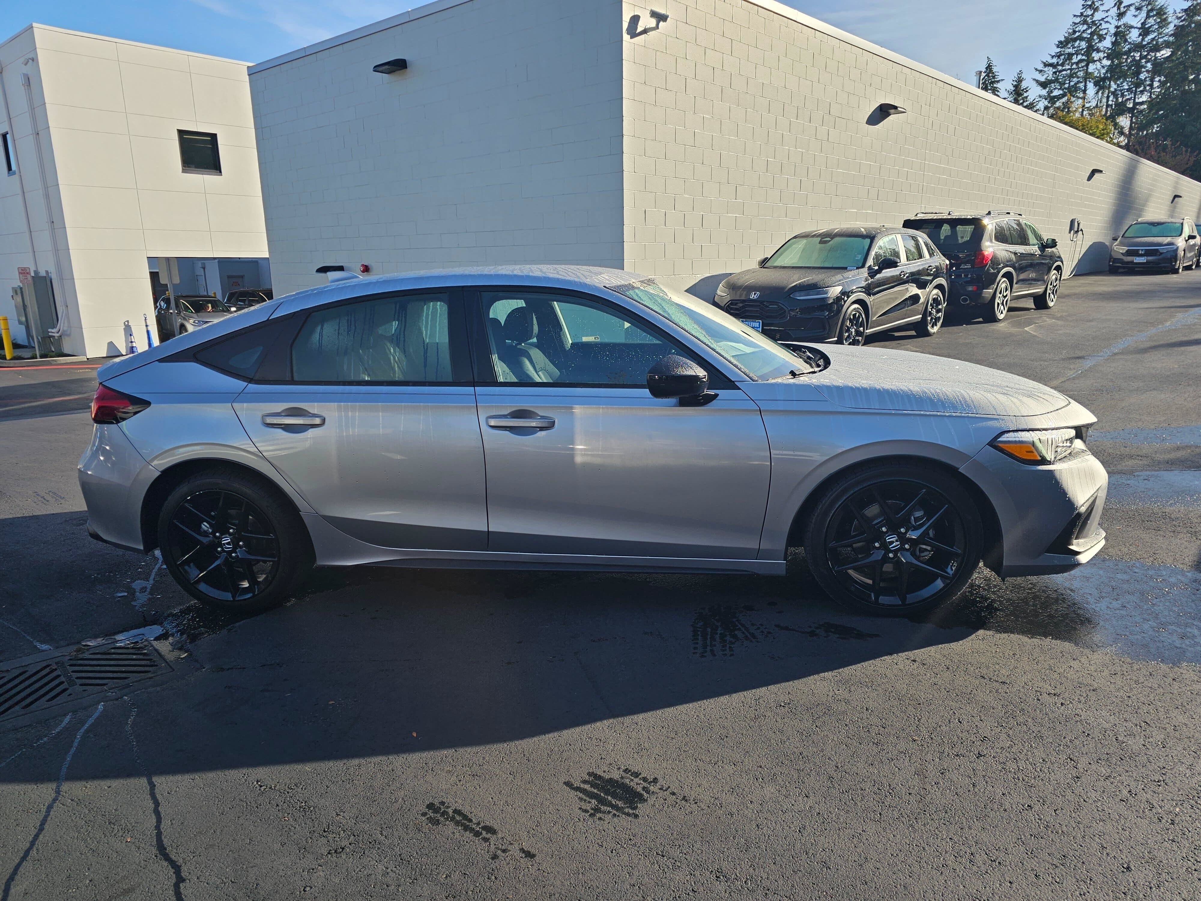 Used 2024 Honda Civic Sport image 8