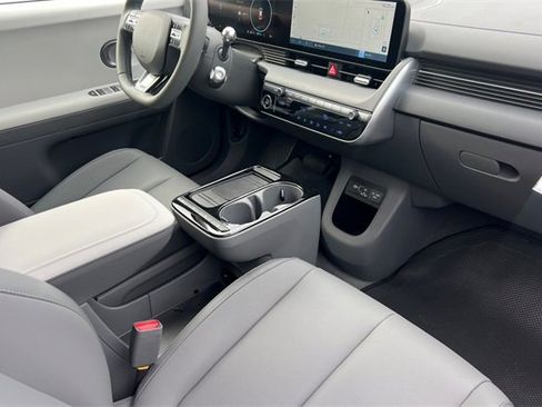 New 2026 Hyundai Ioniq 5 SEL image 16