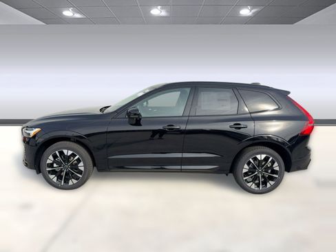 New 2026 Volvo XC60 B5 Plus w/ Climate Package image 2