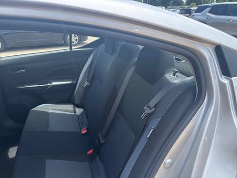 Used 2025 Nissan Versa SV FWD image 35