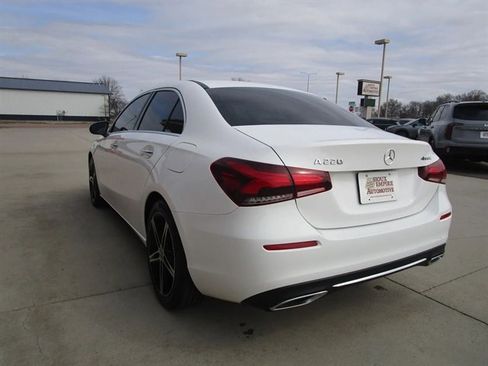 Used 2022 Mercedes-Benz A 220 4MATIC image 7