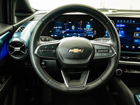 Used 2024 Chevrolet Equinox EV LT FWD image 38