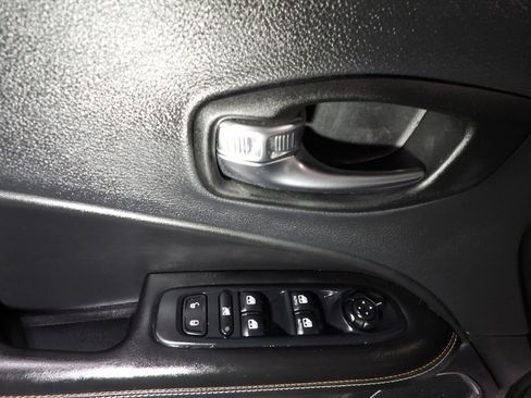 Used 2021 Jeep Compass Latitude AWD/4WD image 8