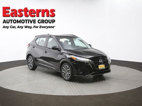 Used 2024 Nissan Kicks SR image 49