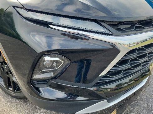 Used 2023 Chevrolet Blazer LT w/ Convenience Package FWD image 5