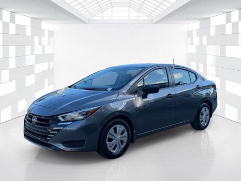 Certified 2025 Nissan Versa S w/ Trunk Package FWD image 3