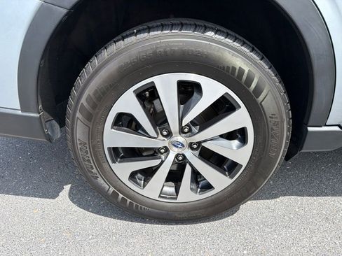 Used 2021 Subaru Outback Premium AWD/4WD image 11