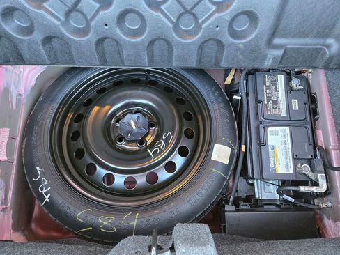 Used 2017 Dodge Challenger SXT image 20