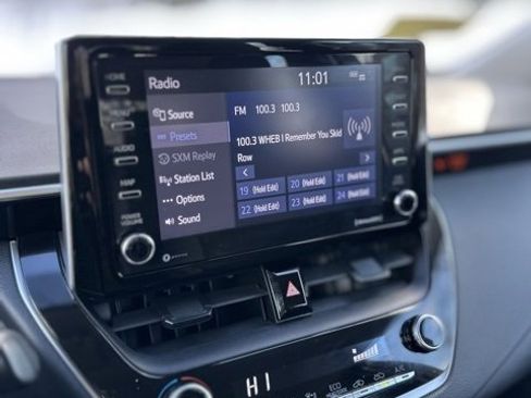 Used 2021 Toyota Corolla LE w/ Carpet Mat Package (TMS) image 11