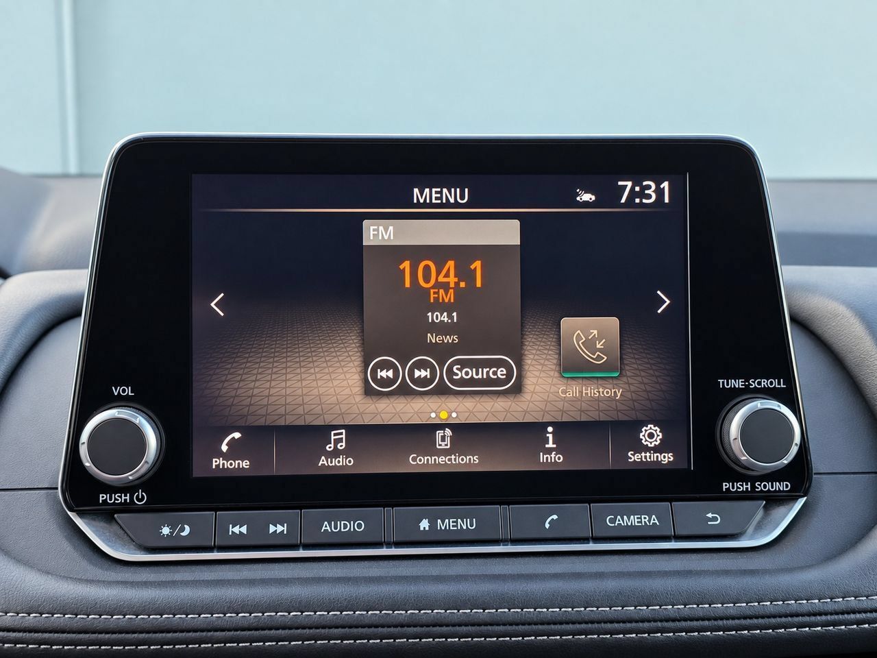Used 2025 Nissan Rogue SV AWD/4WD image 15