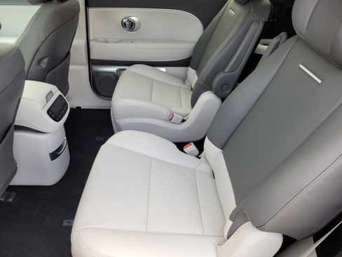 Certified 2026 Hyundai Ioniq 9 Limited image 19