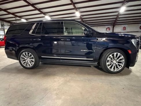 Used 2021 GMC Yukon Denali w/ Denali Ultimate Package AWD/4WD image 5
