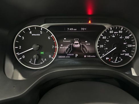 Used 2023 Nissan Rogue S image 13