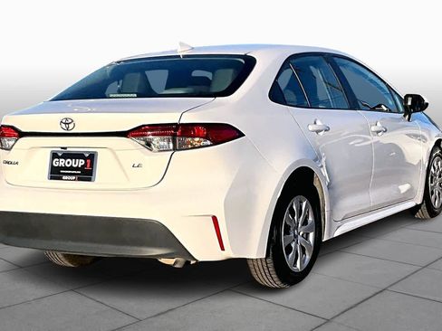 Used 2024 Toyota Corolla LE image 12