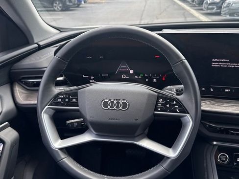Used 2025 Audi Q5 Premium w/ Convenience Package AWD/4WD image 6