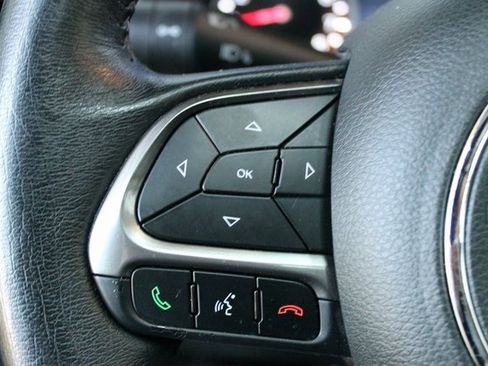 Used 2020 Jeep Renegade Limited image 15