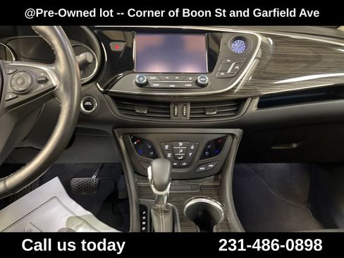 Used 2018 Buick Envision Premium w/ Driver Confidence Package AWD/4WD image 19
