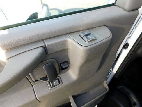 Used 2003 Chevrolet Express 3500 Extended Passenger image 11