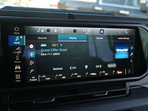 Used 2025 Jeep Wrangler Unlimited Sahara AWD/4WD image 25